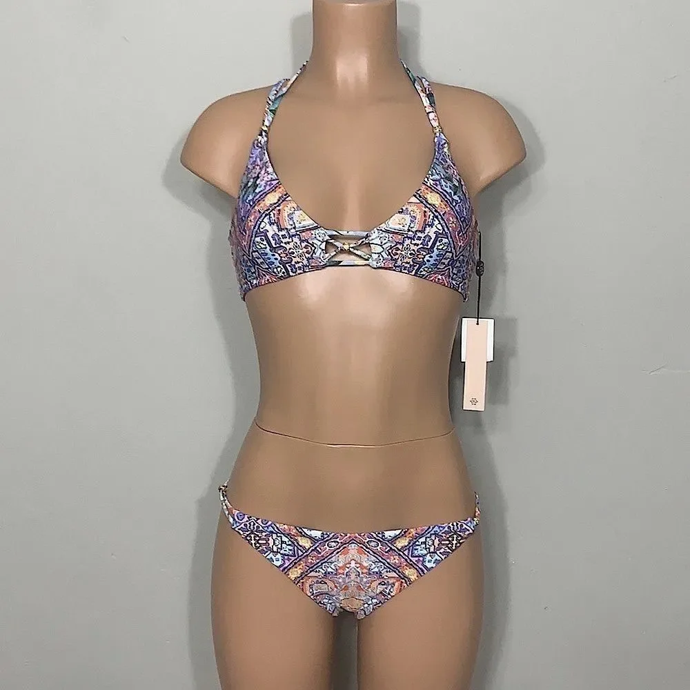 Nanette Lepore bikini set. M-top/L-bottom. NWT